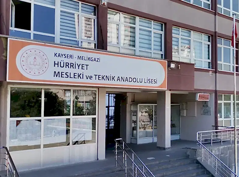 hurriyet-endustri-meslek-lisesi